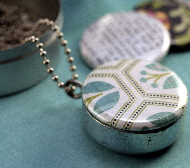 Design Picture Locket - Love Me Do