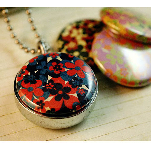 Flowers Magnetic Locket Necklace