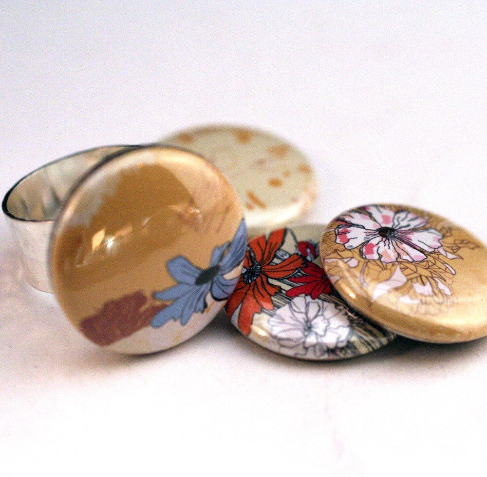 Floral Magnetic Ring