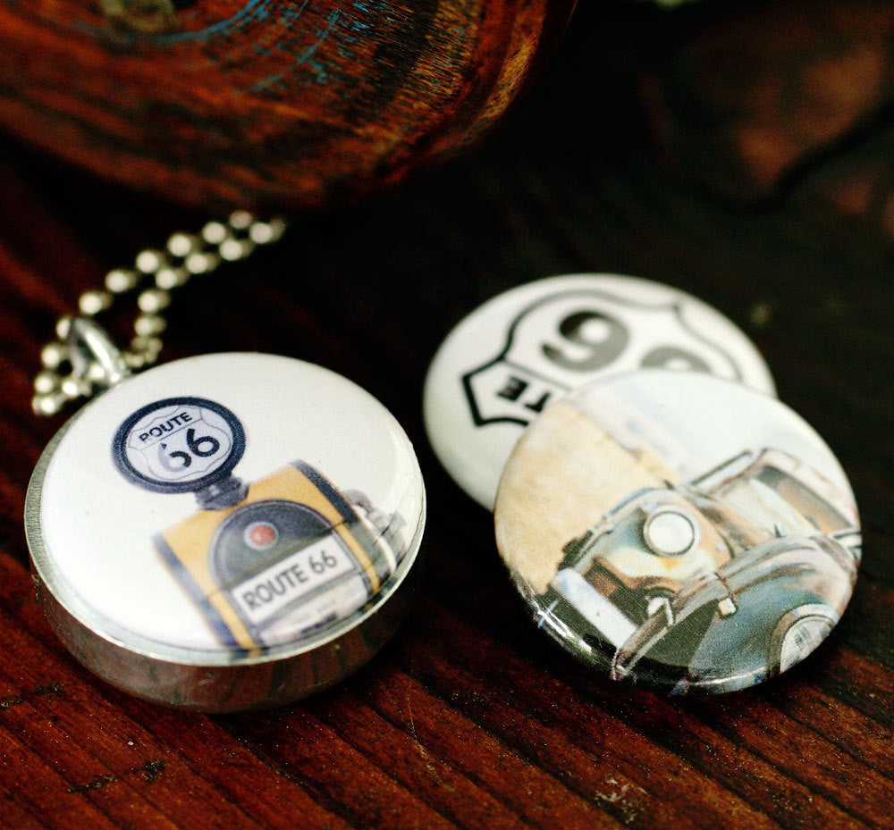 Retro Auto Men's Locket Necklace